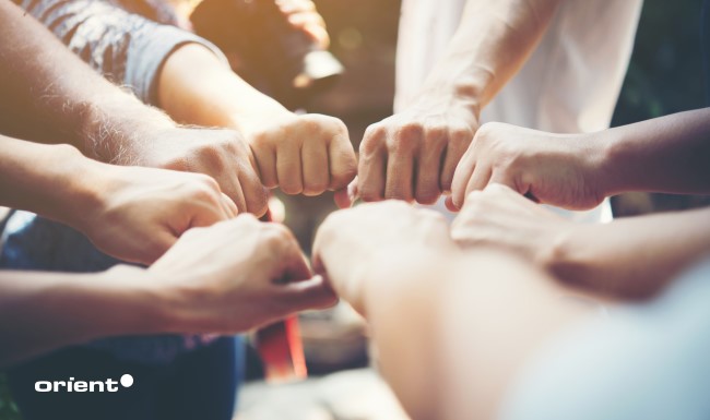 Common Challenges & Strategies for Managing Software Development Teams